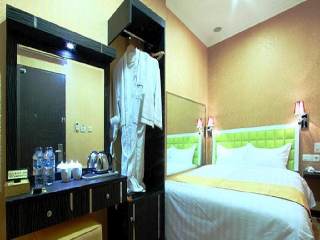 Hotel Rovi Boutique Джакарта Экстерьер фото