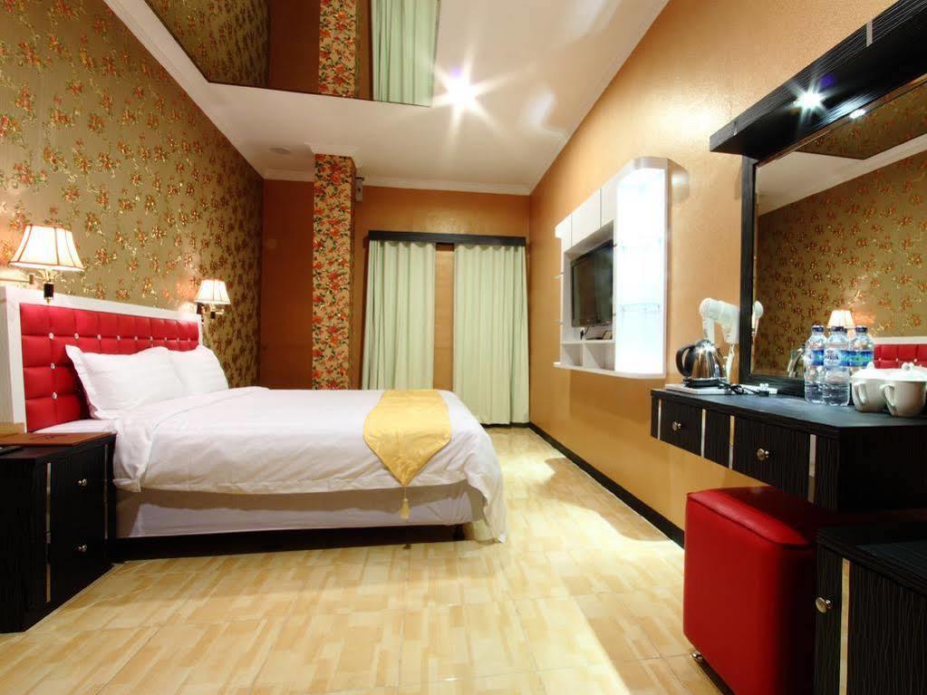 Hotel Rovi Boutique Джакарта Экстерьер фото